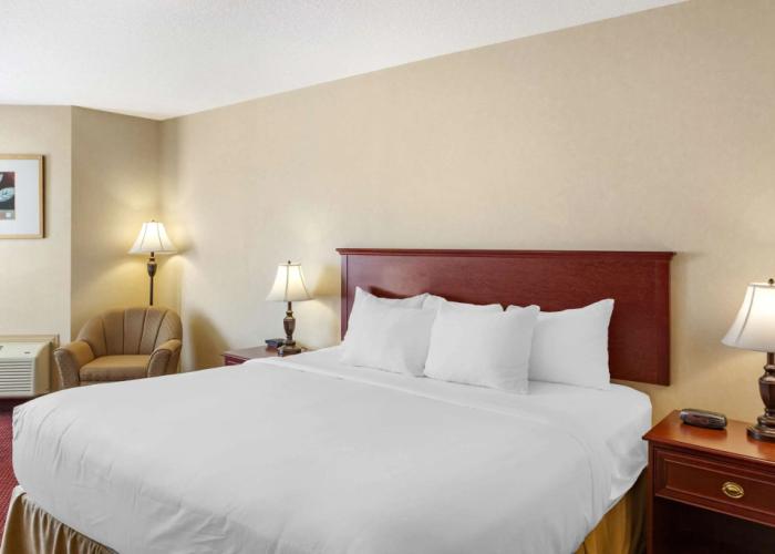 Quality Inn & Suites Edmonton International Airport