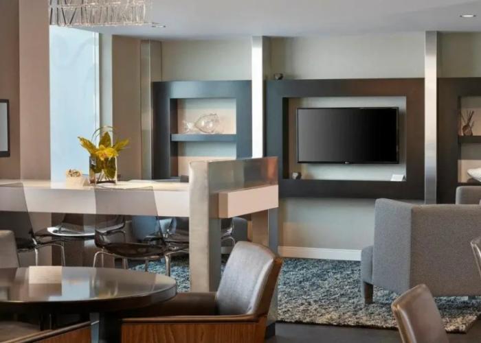 Renaissance Edmonton Airport Hotel