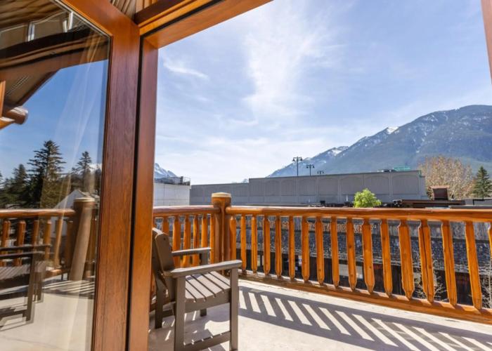 Brewster Mountain Lodge