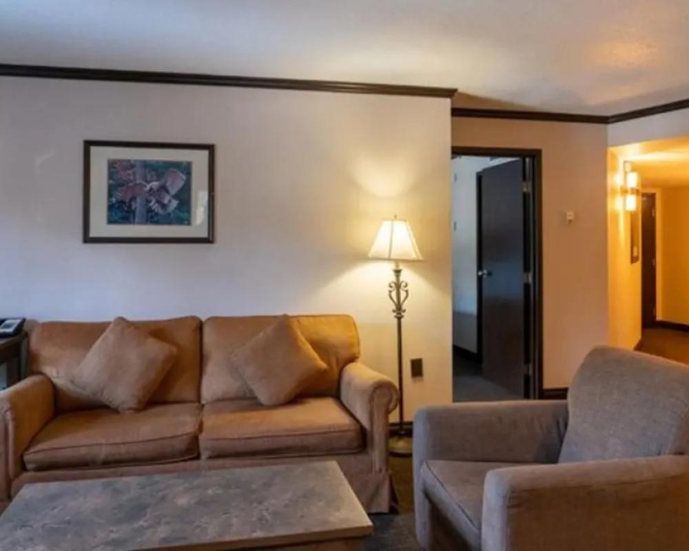 фото Rundlestone Lodge