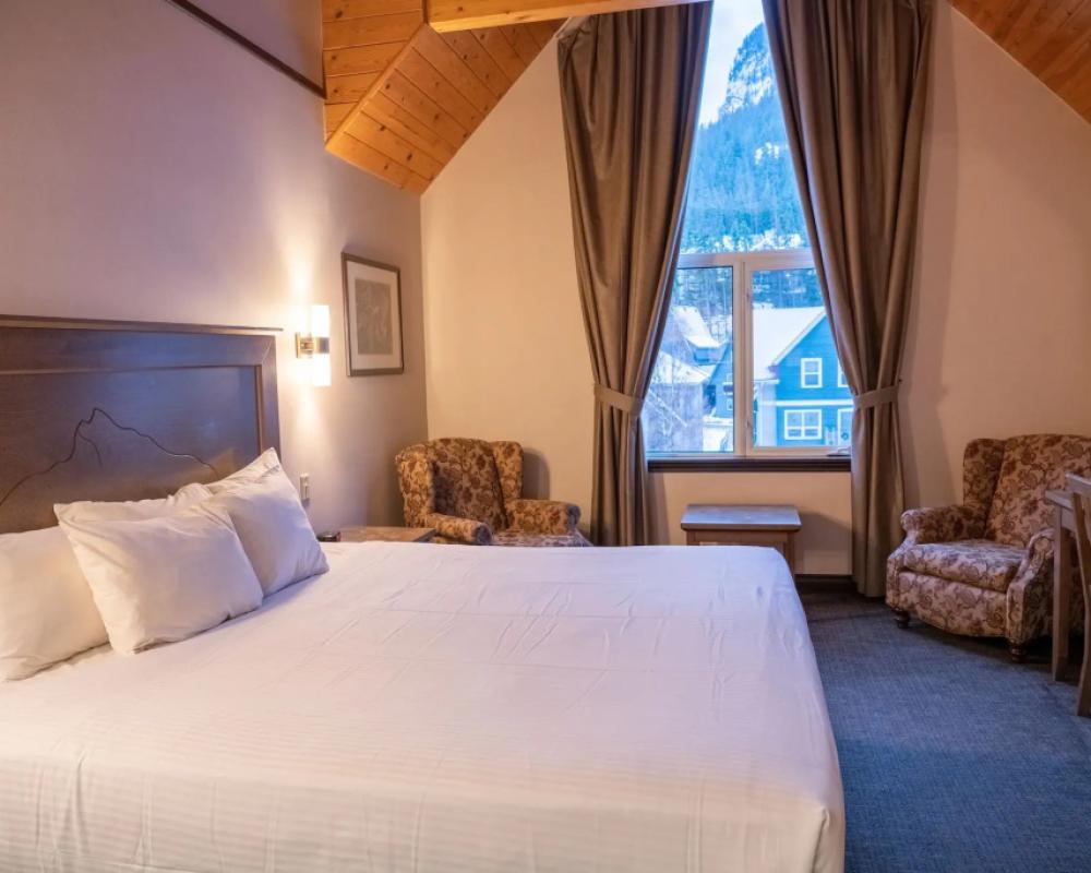 фото Rundlestone Lodge