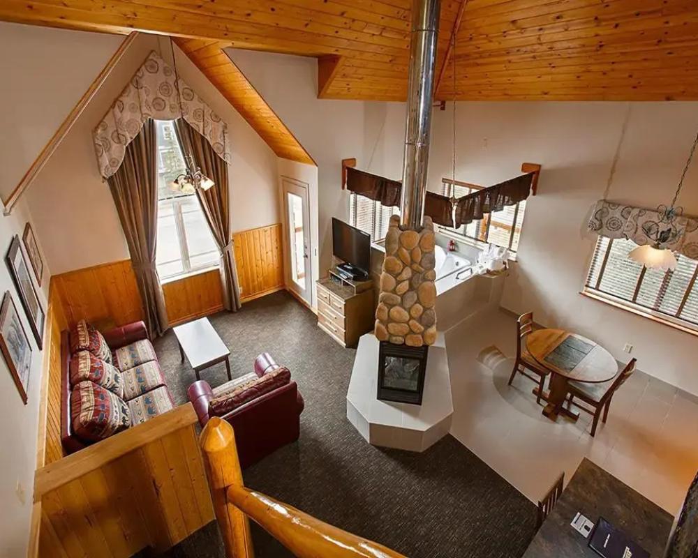фото Rundlestone Lodge