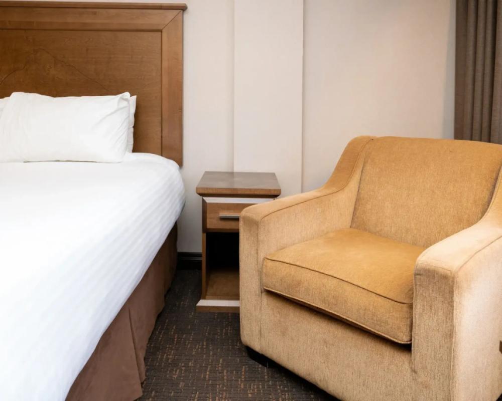фото Rundlestone Lodge