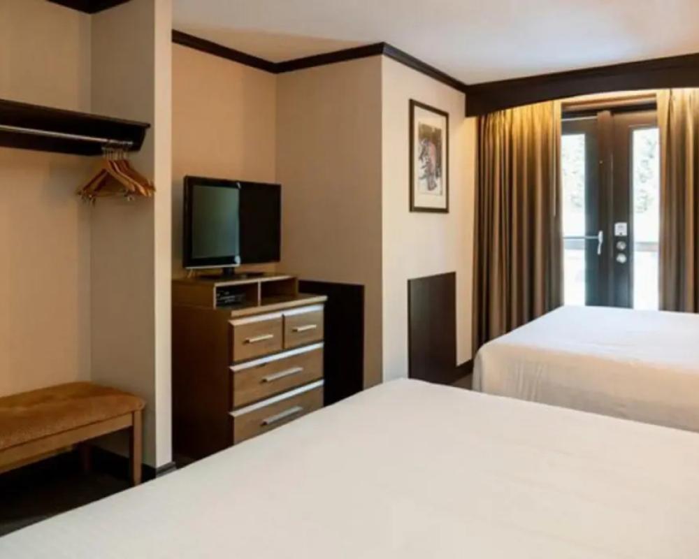 фото Rundlestone Lodge