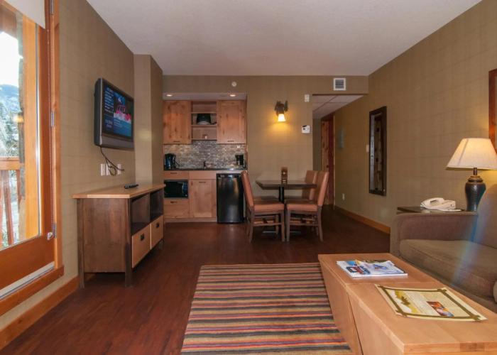 The Fox Hotel and Suites