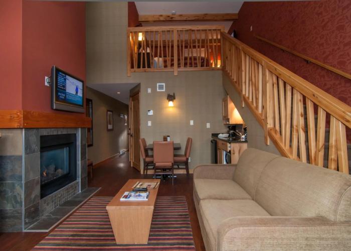 The Fox Hotel and Suites