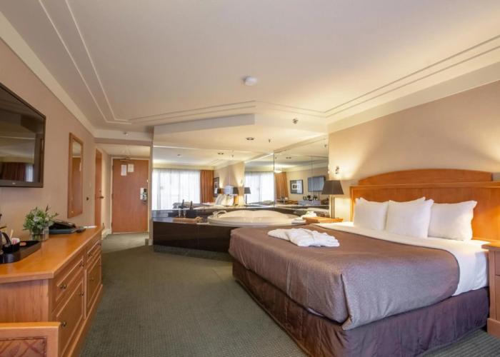 Banff Park Lodge