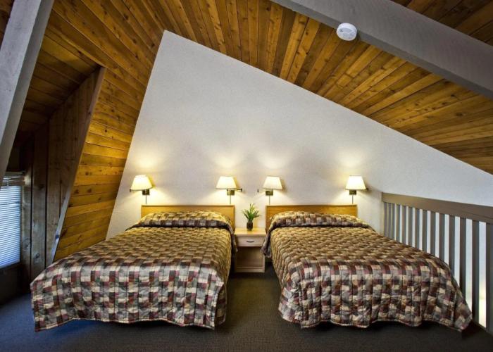 Tunnel Mountain Resort