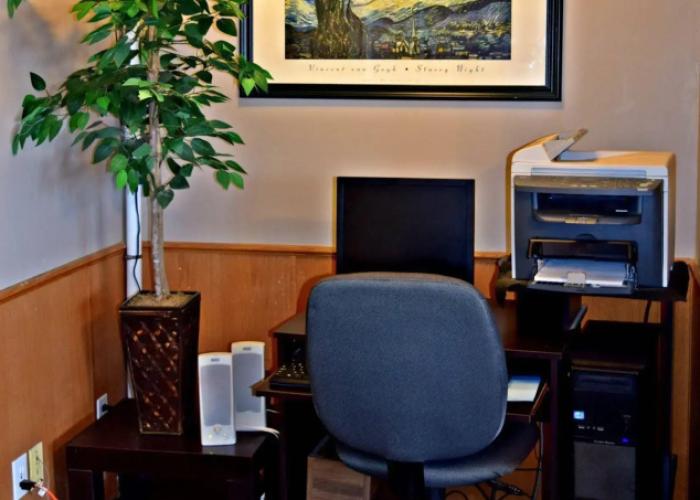 Centre Suites Inns Motel