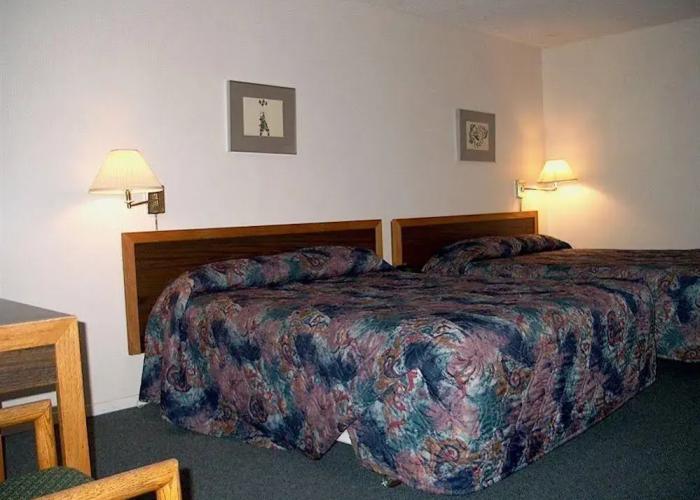 Comox Valley Inn & Suites