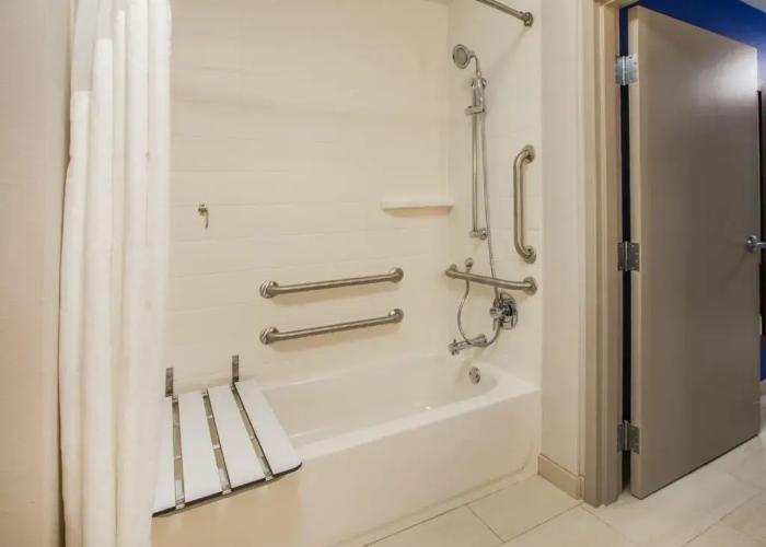 Holiday Inn Express and Suites Courtenay Comox by IHG