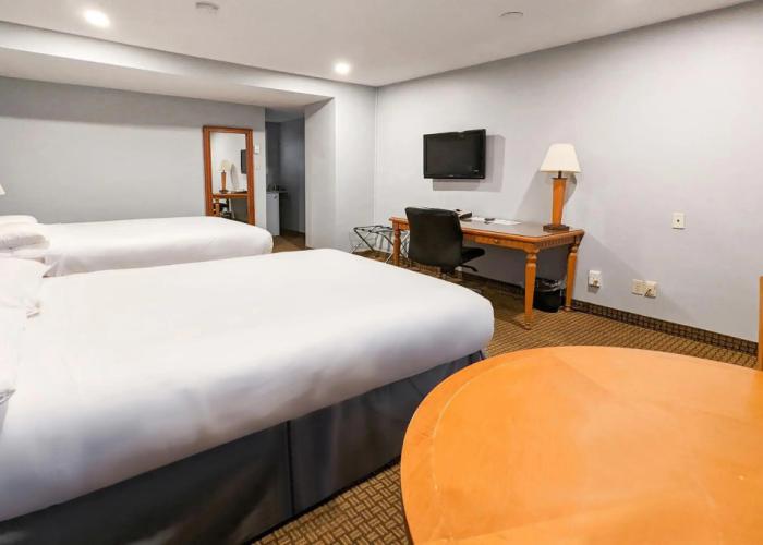 First Canada Inn Cornwall