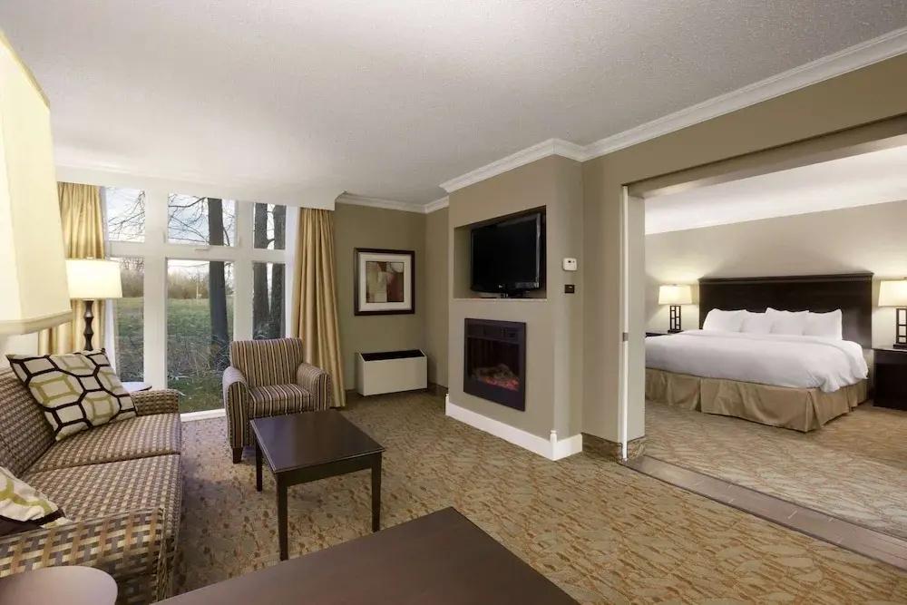 фото Ramada by Wyndham Cornwall
