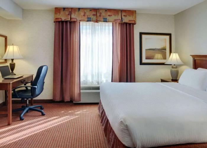 Pomeroy Inn and Suites Chetwynd
