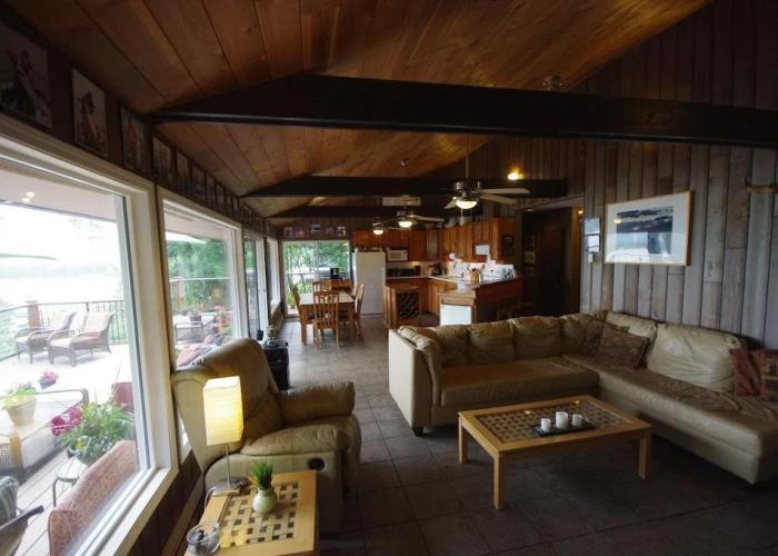 The Fraser River's Edge B&B Lodge