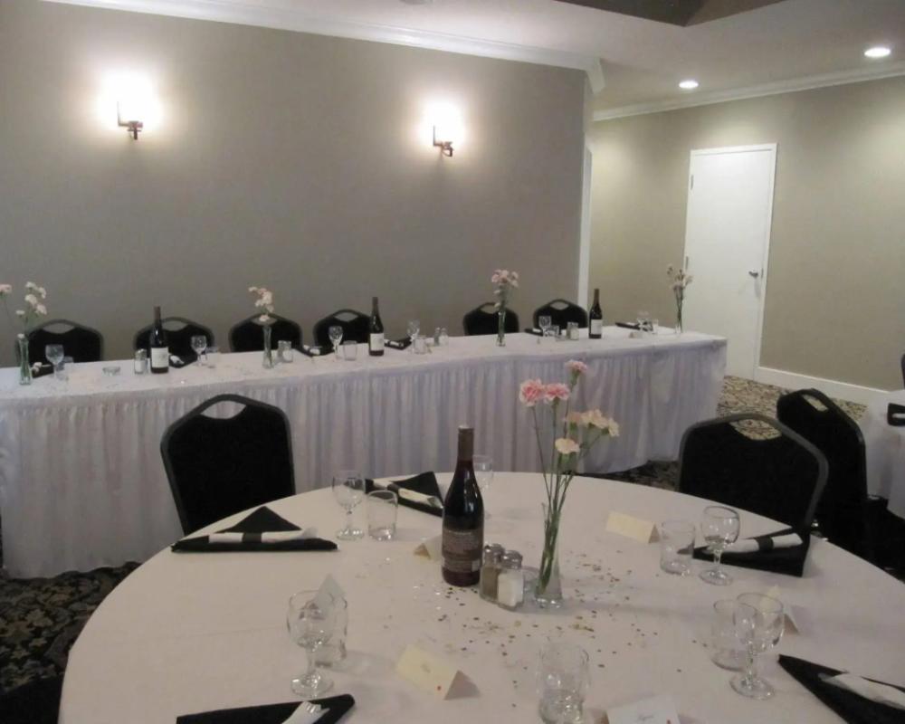 фото Creston Hotel