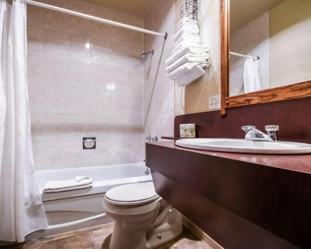 фото Creston Hotel