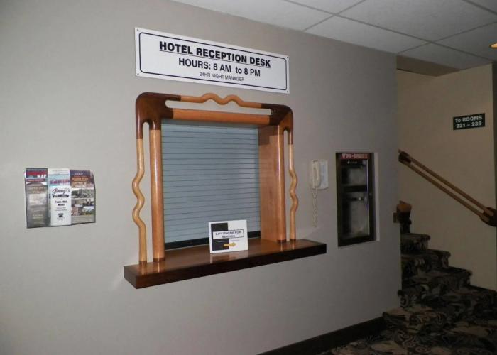 Creston Hotel