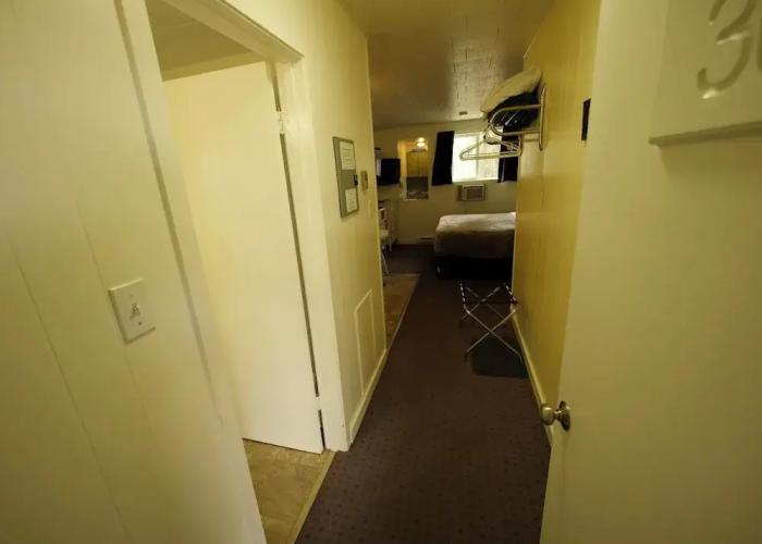 Creston Valley Motel