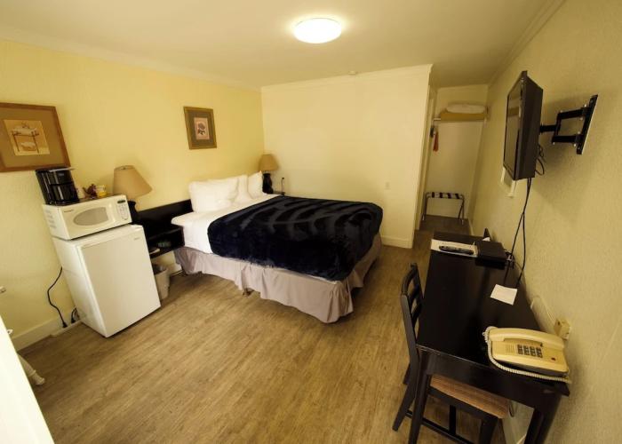 Creston Valley Motel