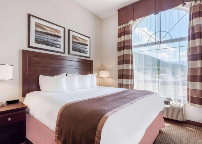 Ramada by Wyndham Creston