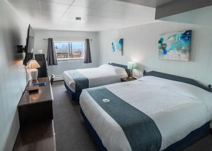 Uptowner Hotel