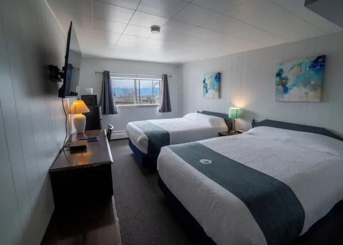 Uptowner Hotel