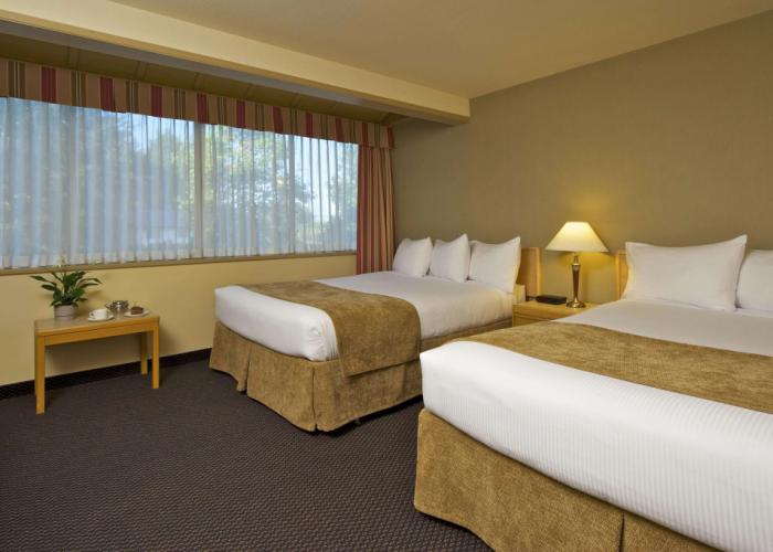 Coast Tsawwassen Inn