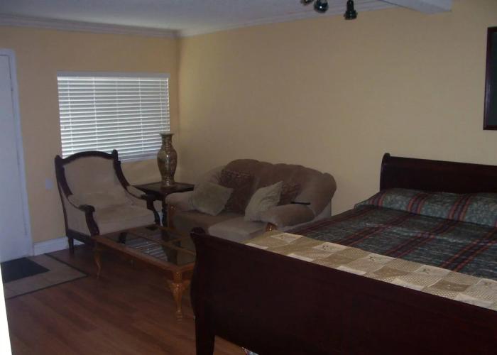 Beach Grove Motel