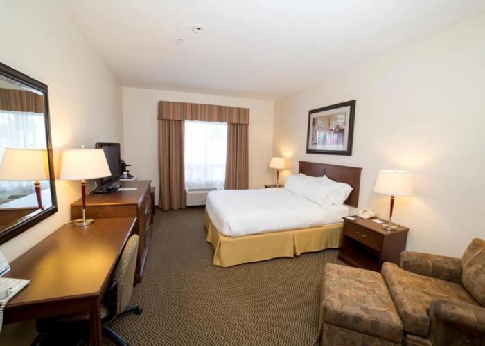 Holiday Inn Express Hotel & Suites Drayton Valley by IHG