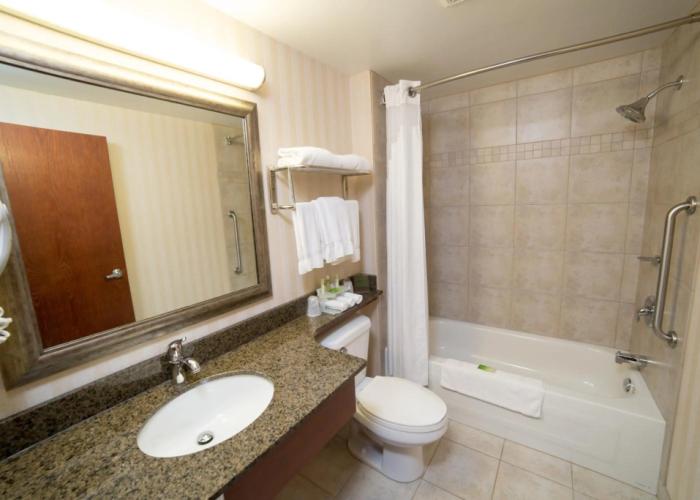 Holiday Inn Express Hotel & Suites Drayton Valley by IHG