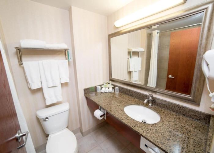 Holiday Inn Express Hotel & Suites Drayton Valley by IHG