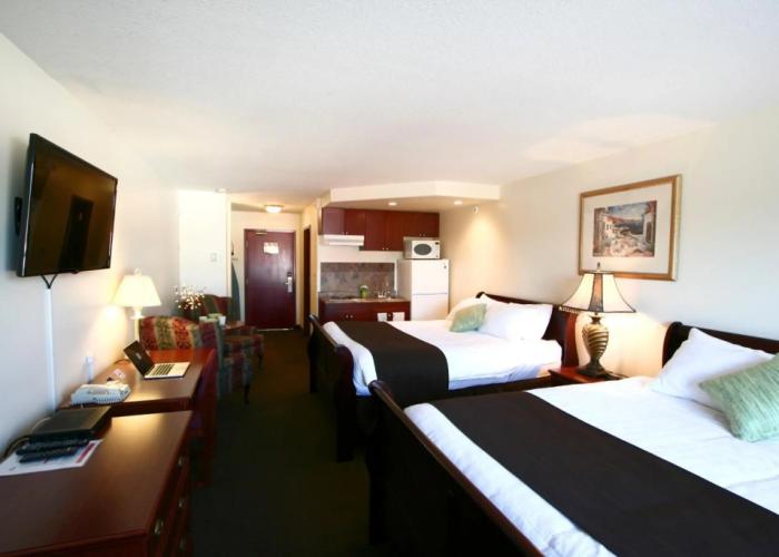 Foxwood Inn & Suites