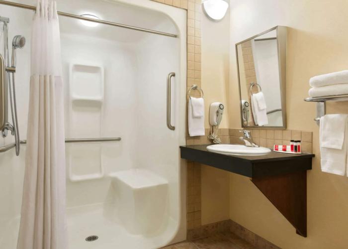 Ramada by Wyndham Drayton Valley