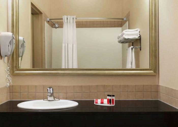 Ramada by Wyndham Drayton Valley