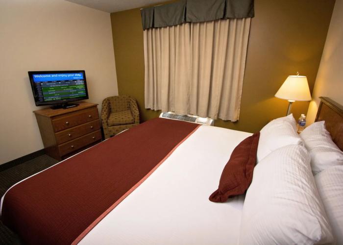 Service Plus Inns & Suites Drayton Valley