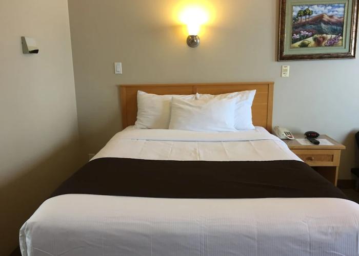 West Country Inn