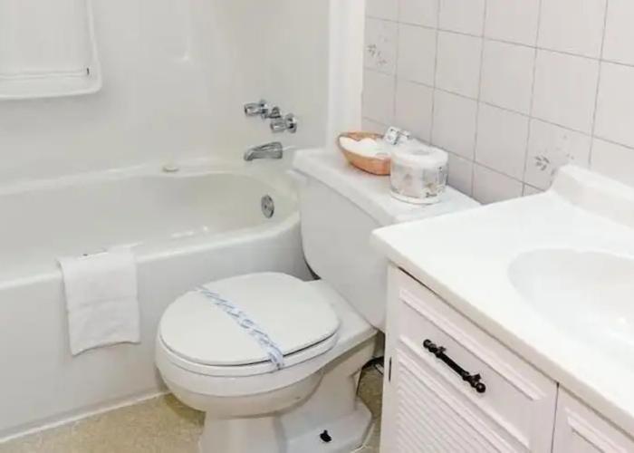 Coastal Inn Kingfisher