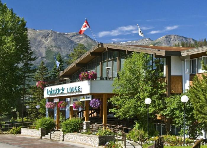 Lobstick Lodge