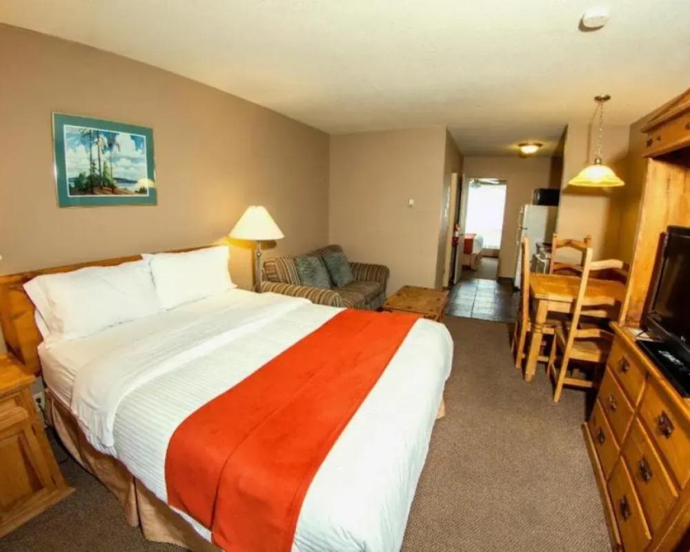 фото Tonquin Inn
