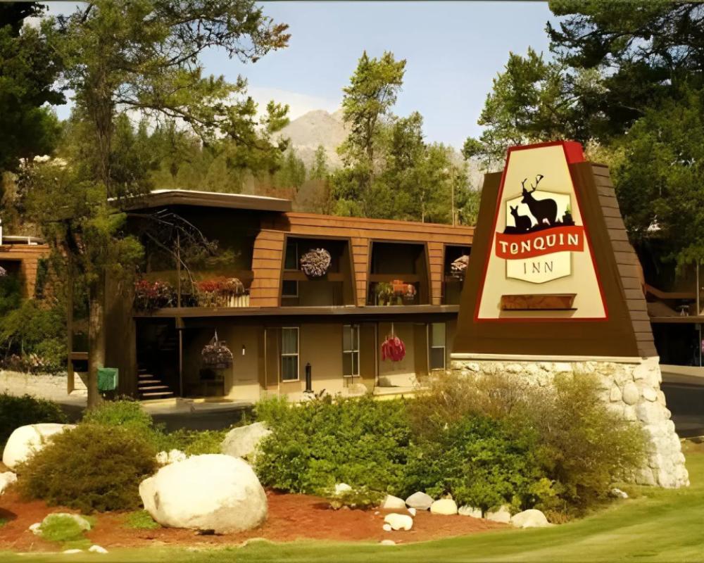 фото Tonquin Inn