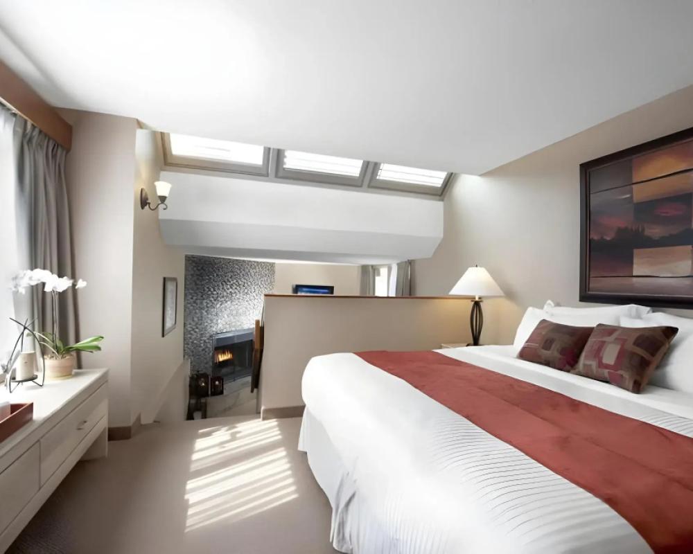 фото Tonquin Inn