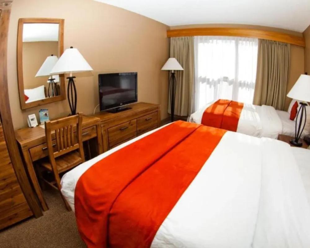фото Tonquin Inn