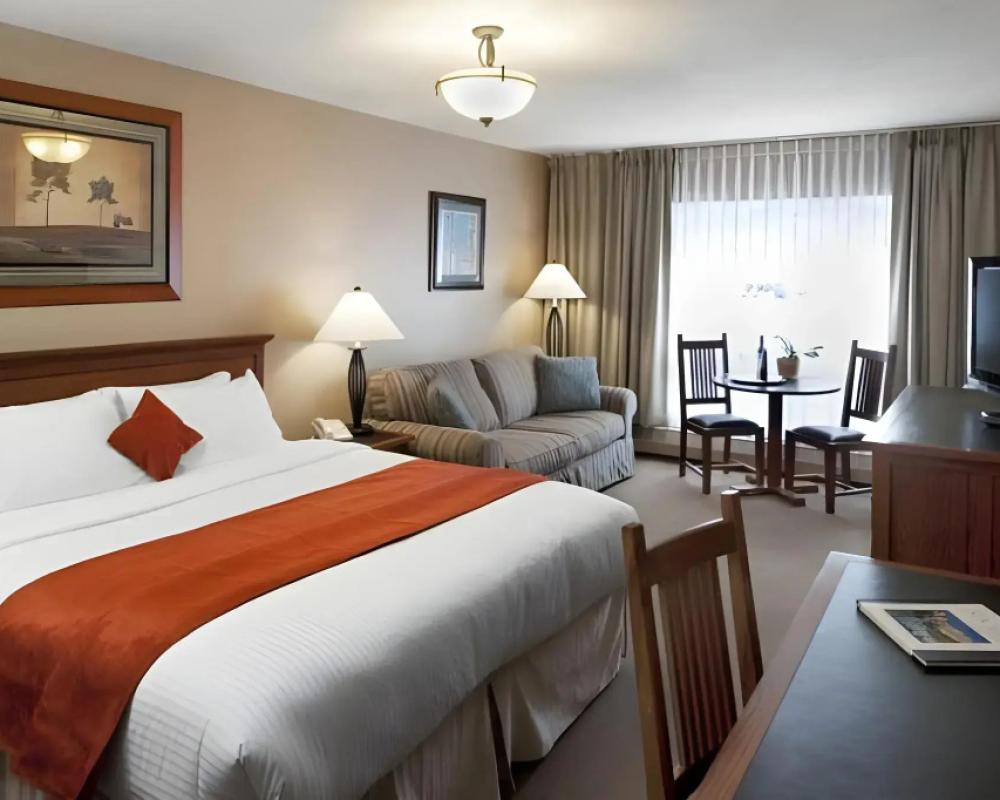 фото Tonquin Inn