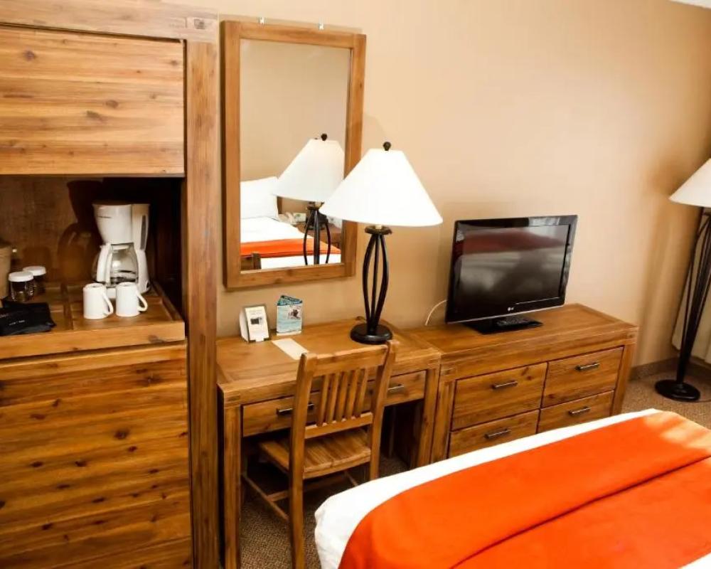 фото Tonquin Inn