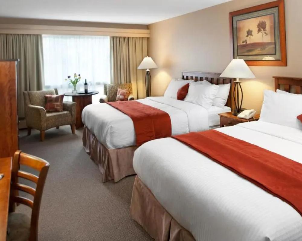 фото Tonquin Inn