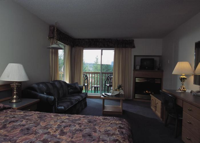 Pyramid Lake Lodge