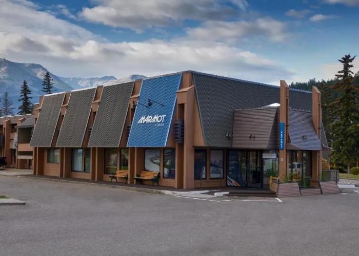 Marmot Lodge