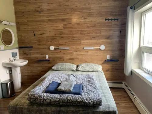 фото Jasper Downtown Hostel