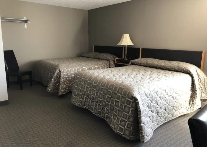 Arbour Ridge Inn & Suites